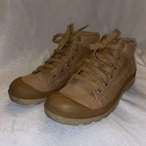 Palladium Women’s Pampa Hi Casual Shoes Sahara Tan